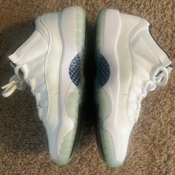 jordan 11 retro low legend blue size 3.5 youth - Picture 7 of 15